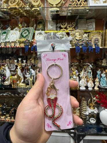 Breloklar: Milli Brloklar 3azn Xrustal Qaşlı dəmir Brloklar 9azn. Gözəl rəngli -da lalafo.az — 4 Breloklar: Milli Brloklar 3azn Xrustal Qaşlı dəmir Brloklar 9azn. Gözəl rəngli — 4