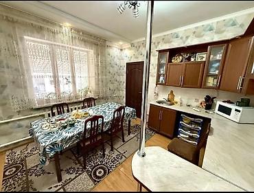 Продажа коттеджей и домов: Продаётся отличный дом в районе Ак Орго. - Участок: 5 соток — 3