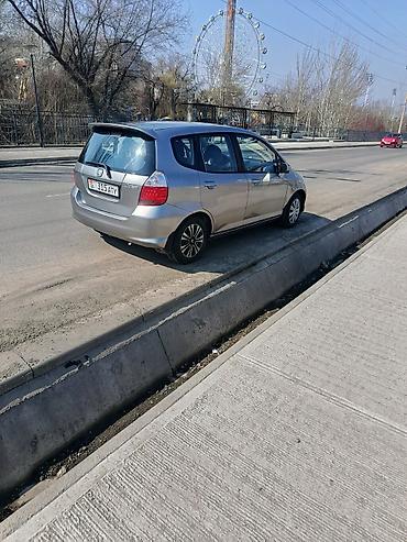 Honda: Honda Fit: 2008 г., 1.3 л, Вариатор, Бензин, Хэтчбэк — 10