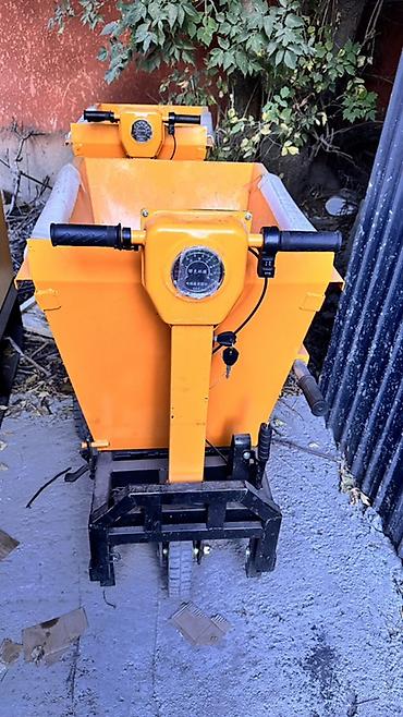 лопата для трактора: Садово-строительная тачка и тележка, Стальная, Четырехколесная, Новый — 1