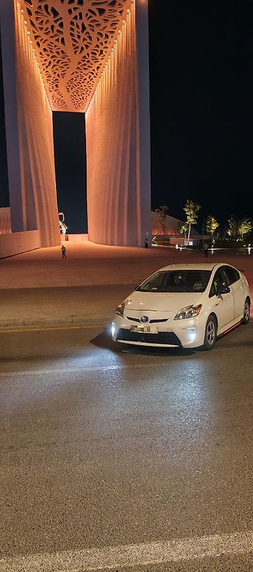 prius qiymət: Toyota Prius: 1.8 l | 2012 il Universal — 8