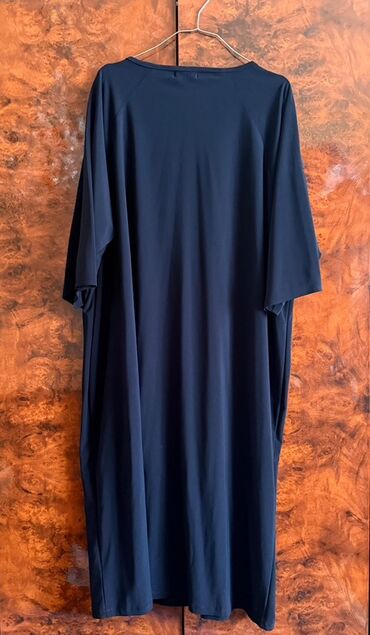 Ziyafət donları: Bu geyim qadınlar üçün nəzərdə tutulmuş müxtəlif üslublu iki paltardan -da lalafo.az — 24 Ziyafət donları: Bu geyim qadınlar üçün nəzərdə tutulmuş müxtəlif üslublu iki paltardan — 24