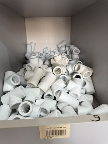 полипропилен лист: Тройник, Материал: Пластик, Диаметр резъбы: 20 мм