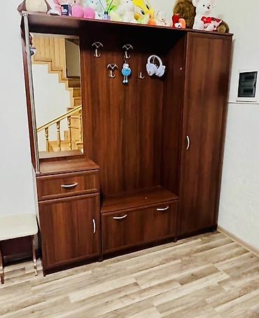 kamot guzgu: Qonaq otağı/dəhliz üçün çoxfunksiyalı dəhliz mebeli - Material: tünd — 1