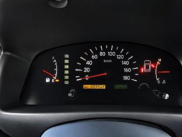 машиный: Toyota Raum: 1998 г., 1.5 л, Автомат, Бензин, Хэтчбэк — 5
