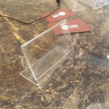 Vitrin üçün aksesuarlar: Bir başa istehsalçıdan.Məhsullarınız üçün özəl stend vitrinlər — 3