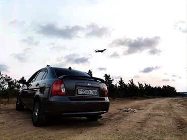 Hyundai: Hyundai Accent: 1.5 l | 2008 il Sedan — 2