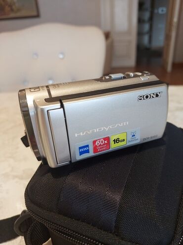 Yeni Sony Handycam DCR-SX85 model rəqəmsal videokamera. Optik zoom