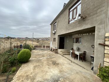 2 комнатные квартиры в говсанах: 4 otaqlı, 200 kv. m, Yeni təmirli