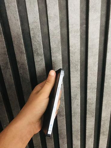 Mobil telefonlar: IPhone 13 Pro, Gümüşü, Face ID — 4