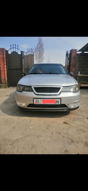 Daewoo Nexia: 2012 г., 1.6 л, Механика, Бензин, Седан