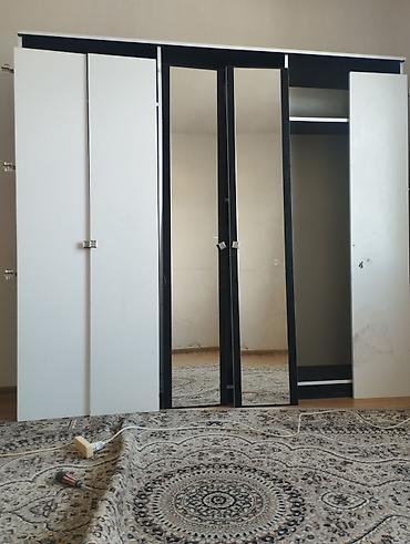 Yataq otağı mebel dəsti (ikinci El ) Tərkibi: - 4 qapılı, aynalı