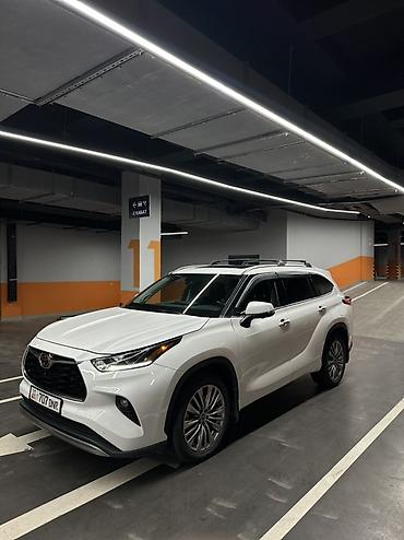 2023: Toyota Highlander: 2023 г., 2.4 л, Бензин, Кроссовер — 2