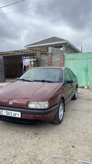 Volkswagen: Volkswagen Passat: 1991 г., 1.8 л, Механика, Бензин, Седан