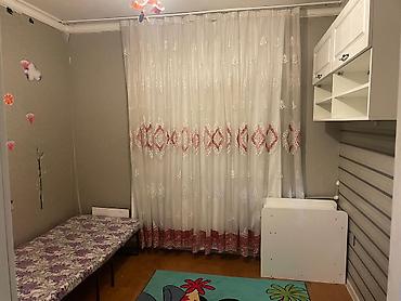 bakida hava saatliq: 📍 Ünvan: 18-ci mikrorayon,Elmar marketin arxası 🏢 Bina tipi: Köhnə — 3