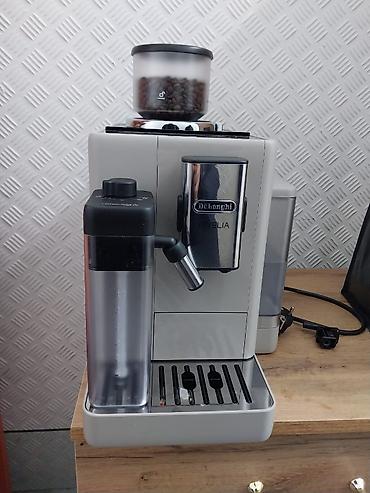 sud maşnı: Qəhvə maşını Delonghi, Avtomat, Süd qabı ilə, İşlənmiş — 2