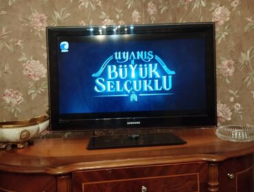 Televizorlar: Televizor Samsung 82" Ünvandan götürmə