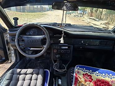 Audi: Audi 100: 1988 г., Седан — 8