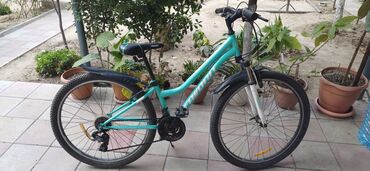 Unisex velosiped 27.5 skoruslu işlək vəziyyətdə tam ideal 2 ildir