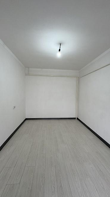 Аренда помещений свободного назначения: Сдается квартира: Планировка и характеристики: - Прихожка. - — 8