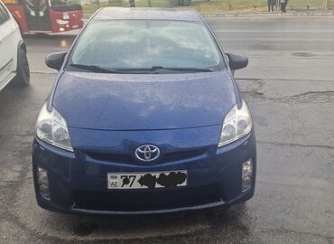 авто на прокат без залога: Toyota Prius: 1.8 l | 2010 il Hetçbek