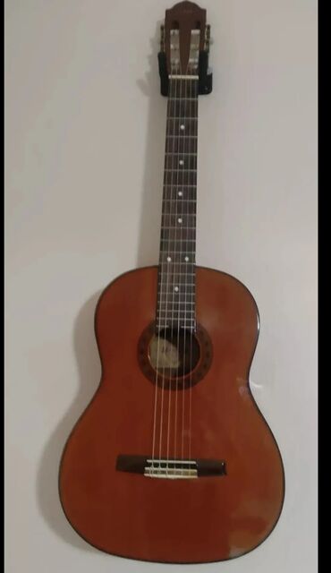elektron gitara qiymeti: Klassik gitara, İşlənmiş
