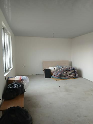 Продажа коттеджей и домов: Продаётся двухэтажный жилой дом с закрытым двором и хозяйственными — 13