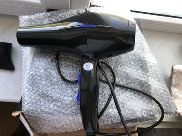 quru saclar ucun sampunlar: Fen və saç formalaşdırma dəsti - Güclü elektrik fenı, qara korpus
