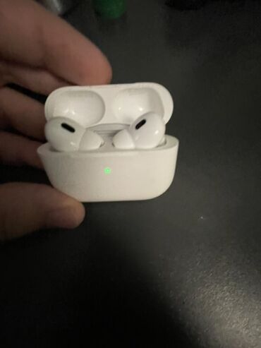 Mikrofonlar: İşlənmiş Simsiz (Bluetooth) Qulaqcıqlar, Apple, rəng - Ağ