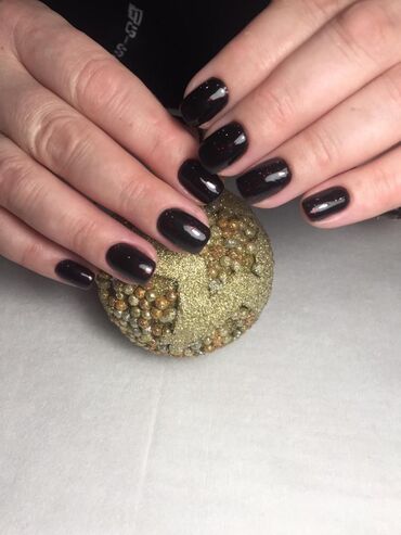 Manikür, pedikür: Manikür, Gellak, şellak, Salonda — 11