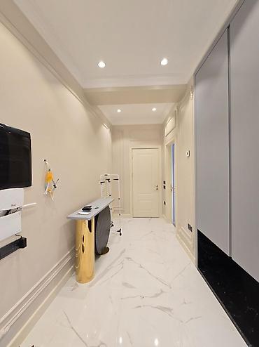 studio mənzil: Ağ Şəhərdə 2 otaqlı (studio tipli) mənzil – 65 m², 6 mərtəbəli binanın — 2