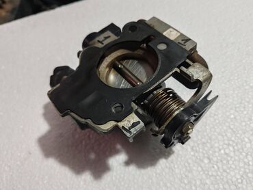 Auto delovi: Klapna gasa Lada 21214 Niva 1.7i br.1. Polovno, ocuvano. Skinuto sa — 12