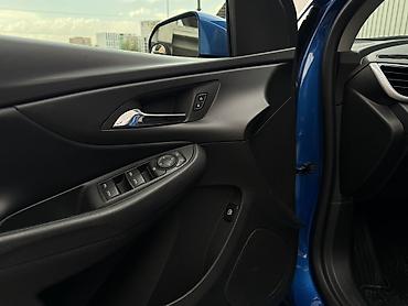 volt: Chevrolet Volt: 2017 г., 1.5 л, Вариатор, Гибрид, Хэтчбэк — 10
