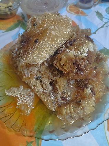 соты: Соты с натуральным мёдом - Цельные и не цельные пчелиные соты, очень — 4