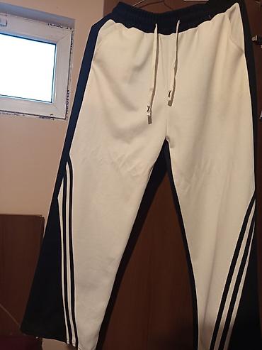 2020 şalvar modelleri: Unisex idman şalvarı - Rəng: ağ və qara kontrast dizayn - Model: düz — 1