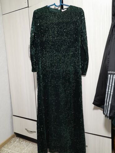 вечернее женское платье: Вечернее платье, Длинная модель, С рукавами, С пайетками, 3XL (EU 46), 4XL (EU 48)