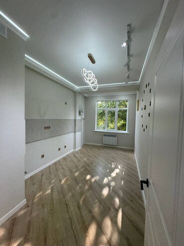 срочная продажа квартир: 2 комнаты, 56 м², Элитка, 2 этаж