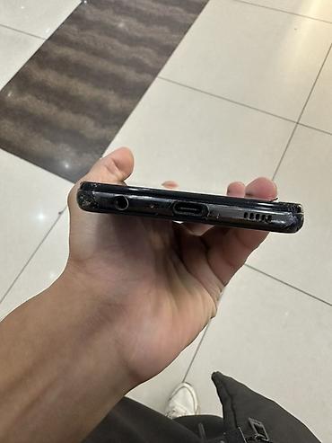 12 iphone pro: Смартфон Samsung (серия Galaxy A, черный цвет корпуса). Дисплей — 3