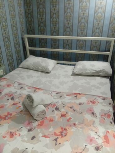 сниму квартиру в центре: 1 бөлмө, Душ кабинасы, Жаздык, жууркан-төшөк каптары, Кондиционер