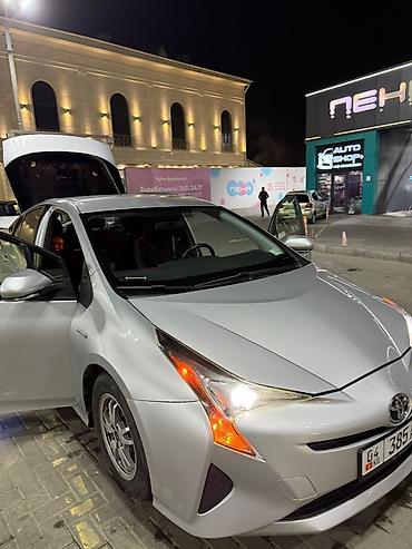 Toyota: Toyota Prius: 2016 г., 1.8 л, Вариатор, Гибрид, Хэтчбэк — 9