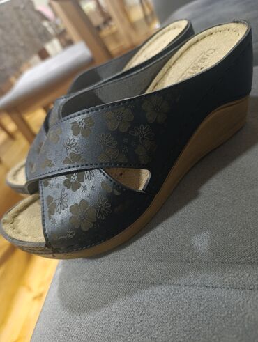 Makasin və loferlər: Carlo Pazolini, Ölçü: 39, rəng - Qara, Yeni