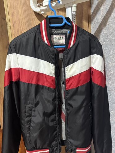 cins pencekler kisi ucun: Мужская куртка, Бомбер, Весенняя, Guess, L