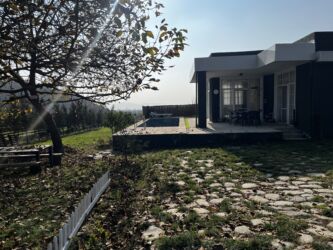 Günlük kirayə evlər: 70 kv. m, 3 otaqlı, Artezian quyusu, Su, Qaz — 28