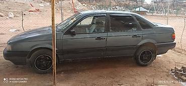 Volkswagen: Volkswagen Passat: 1989 г., 1.8 л, Механика, Бензин, Седан — 8