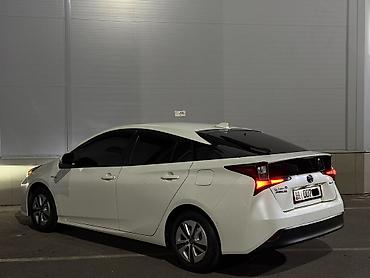 byd e6: Toyota Prius: 2020 г., 1.8 л, Вариатор, Гибрид, Седан — 4