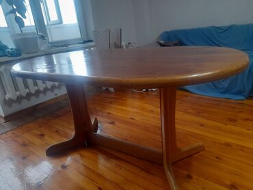 стол кухонный деревянный: Для зала Стол, цвет - Золотой, Б/у