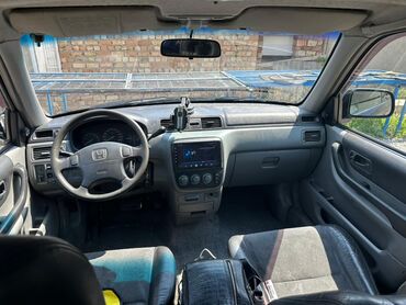 Honda: Honda CR-V: 1998 г., 2 л, Автомат, Бензин, Универсал — 8