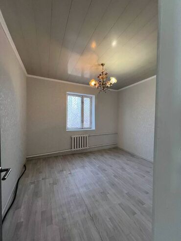 Продажа домов: Дом, 75 м², 4 комнаты, Агентство недвижимости, Косметический ремонт