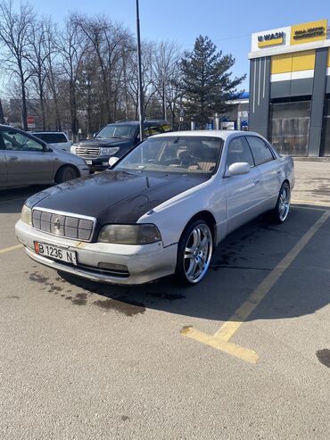 Toyota: Toyota Majesta: 1992 г., 4 л, Автомат, Бензин, Седан