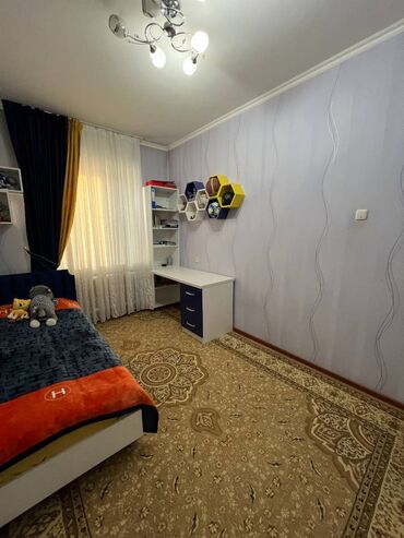 продается 3 комнатная квартира политех: 3 комнаты, 64 м², 106 серия, 8 этаж, Косметический ремонт